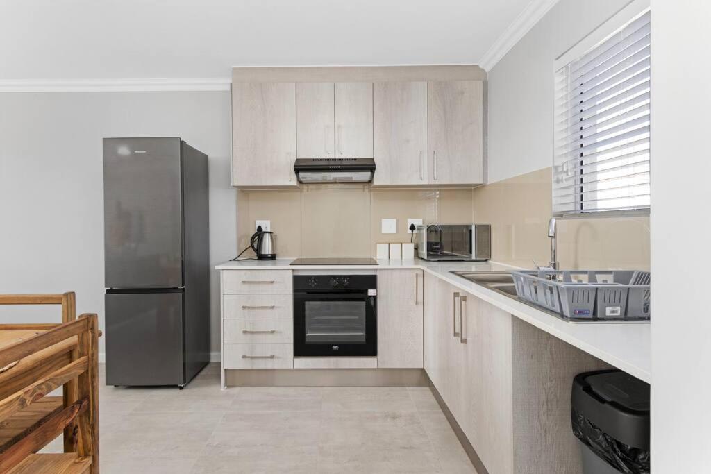 Elegant, Spotless 2 Bed For Enchanted *