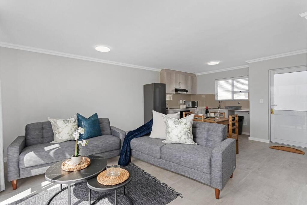 Elegant, Spotless 2 Bed For Enchanted *